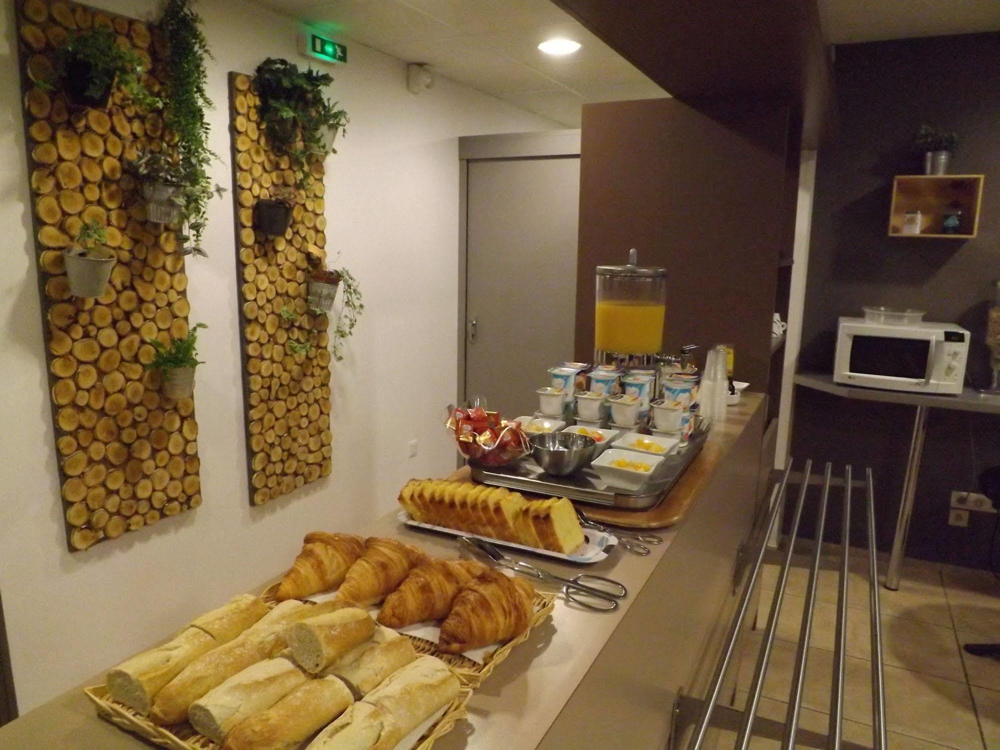 Saint-Pierre-du-Mont  Sure Hotel By Best Western Mont-De-Marsan מראה חיצוני תמונה